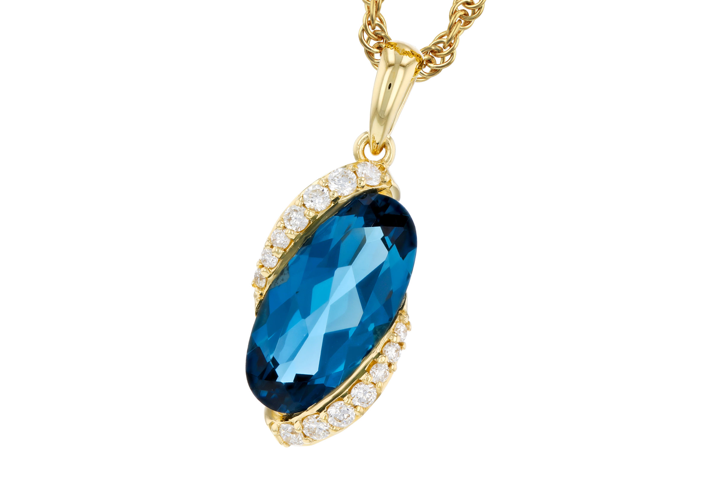 B330-03303: NECK 2.25 LONDON BLUE TOPAZ 2.37 TGW (12x6MM LBT)