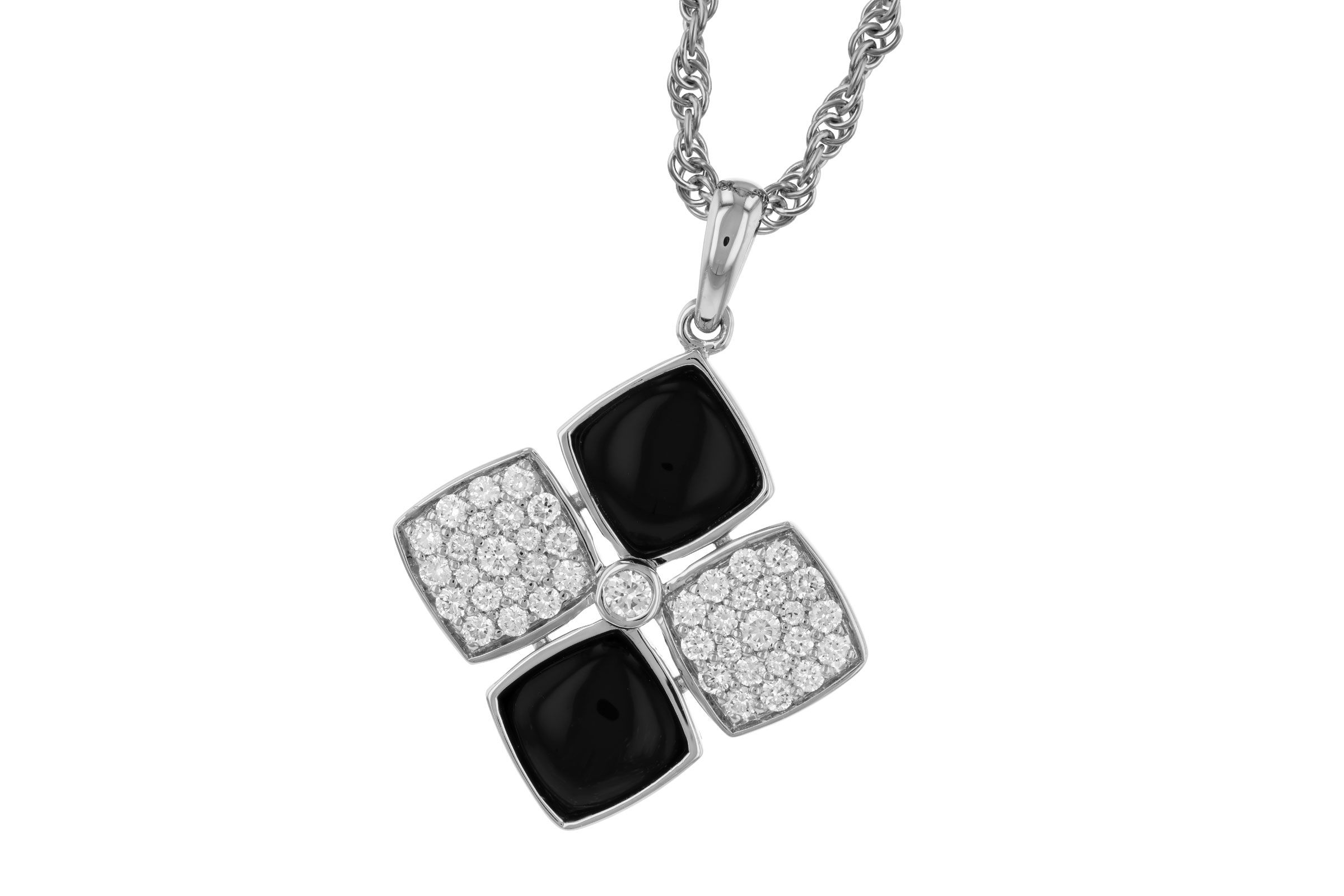 C330-01530: NECKLACE 1.23 TW ONYX 1.50 TGW