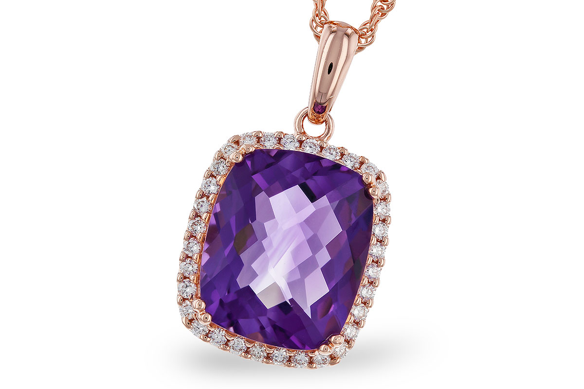 E329-12412: NECKLACE 4.57 AMETHYST 4.81 TGW (12x10MM CU)