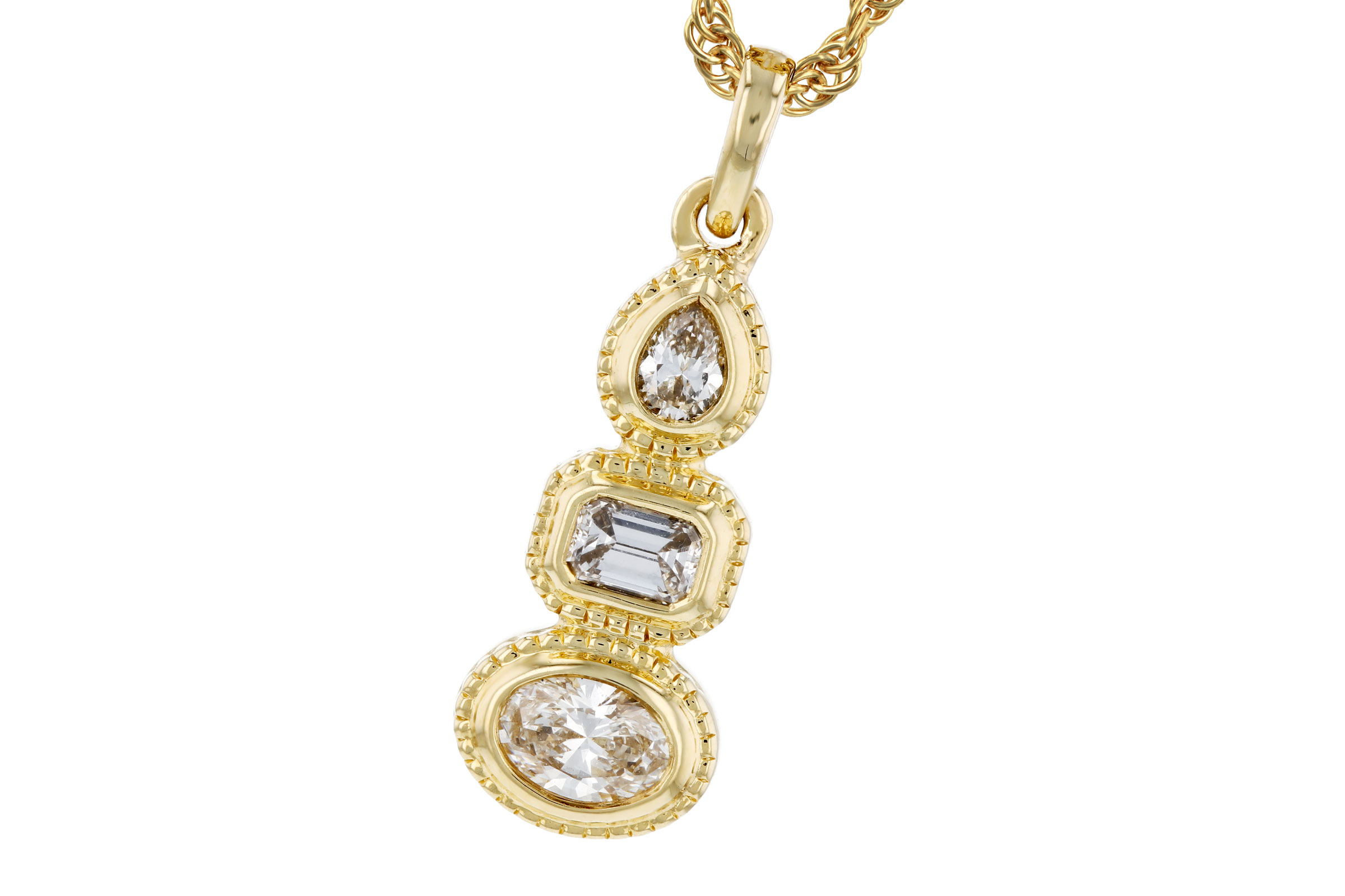F330-02448: NECKLACE .34 TW FANCY CUT DIAMONDS