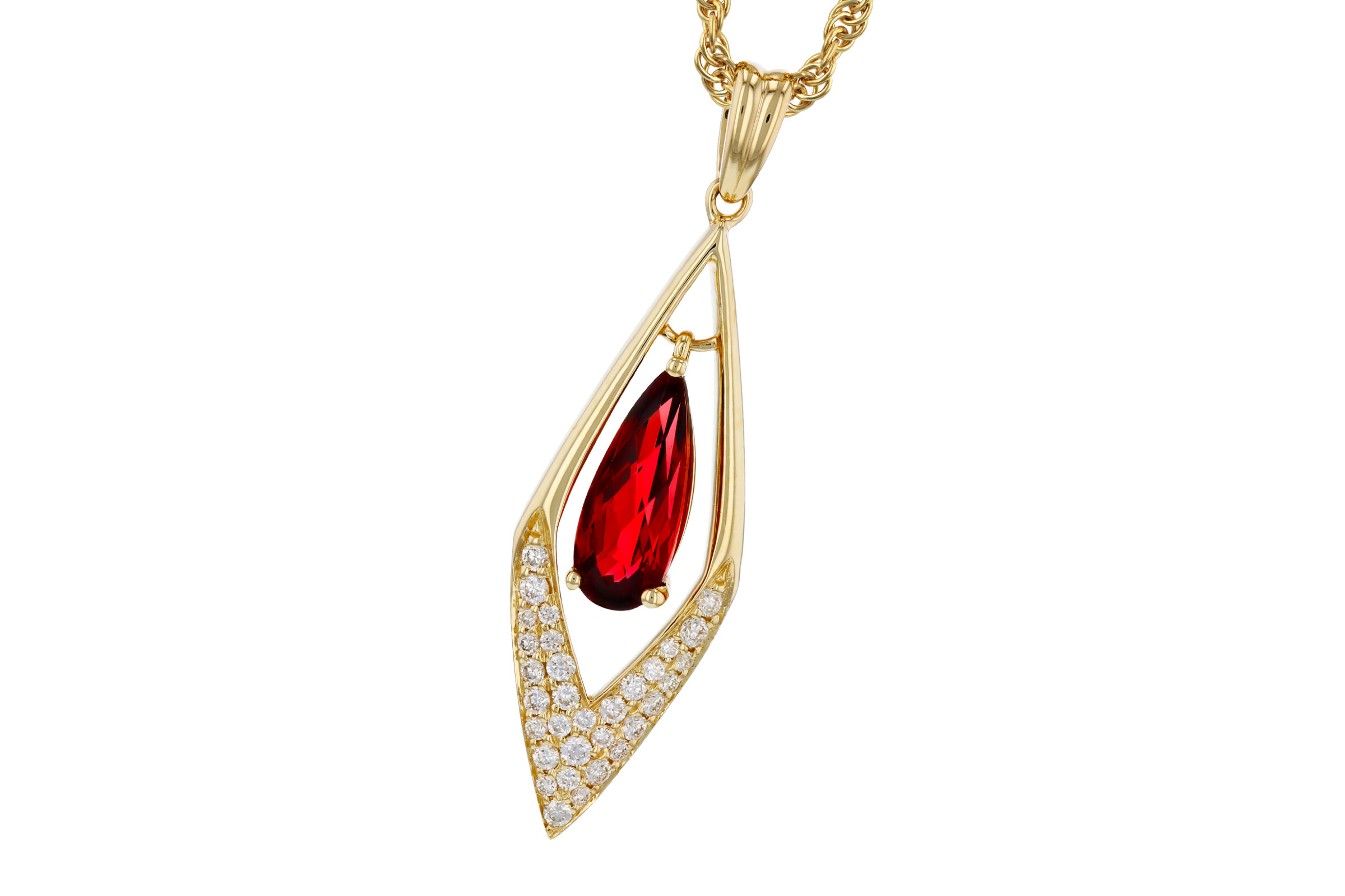 H330-02384: NECK .93 GARNET 1.10 TGW (10x4MM GAR)