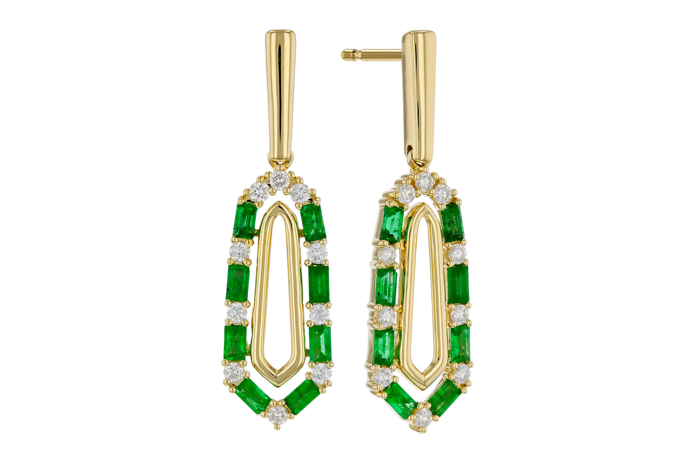 K330-03321: EARR .74 TW EMERALD 1.02 TGW